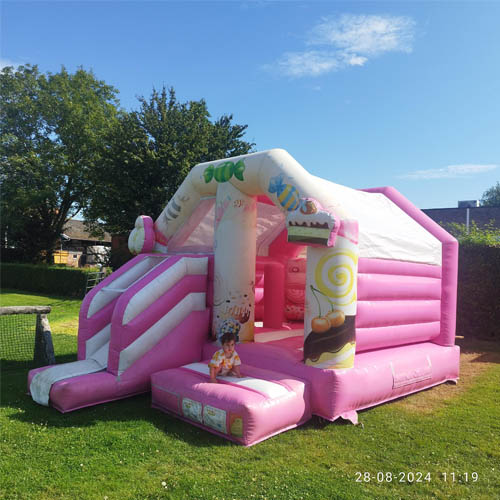 Bouncy castle spiderman
